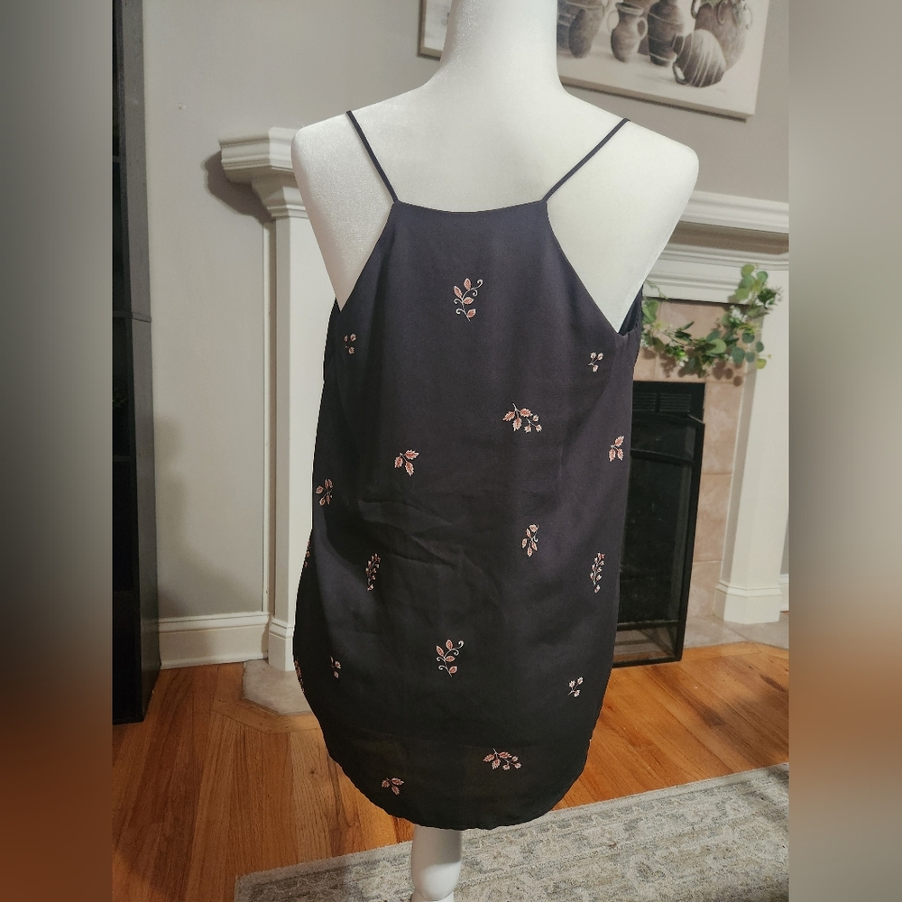Loft Tank - Picture 2 of 2